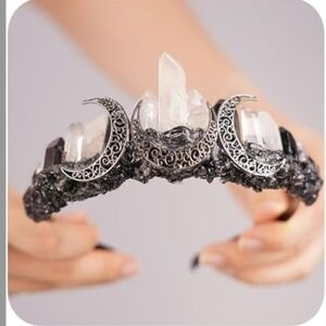 NWOT Moon Goddess Crystal Quartz  Crescent Bridal Witch Tiara Headband Crown